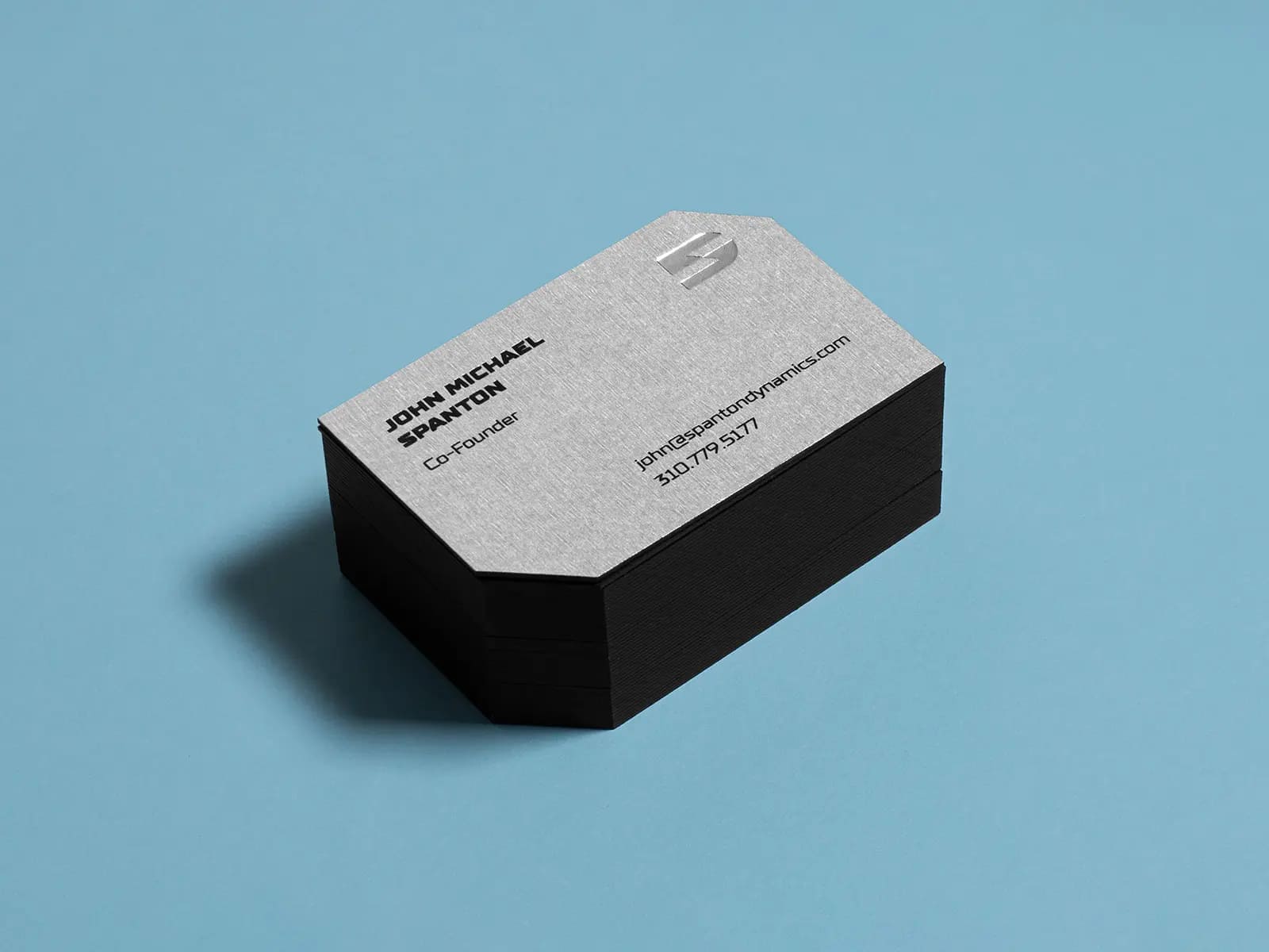 Spanaton Spanton Dynamics - шрифт для айдентики компании | TypeType®